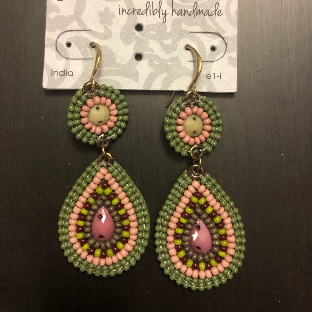 Flirty fun boho earrings (new)